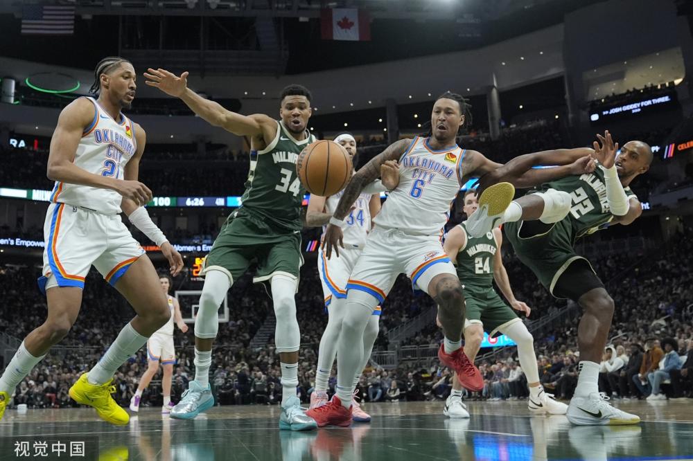 后卫不仅在 后卫不仅在